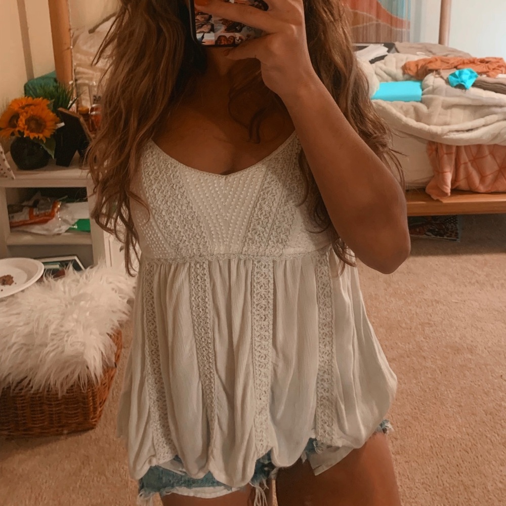 American eagle white flowy shirt